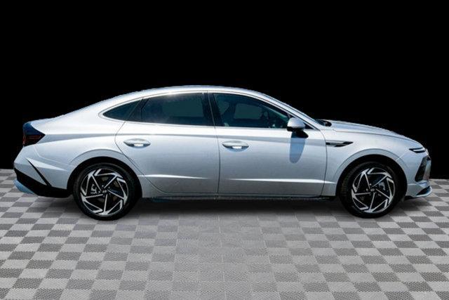 new 2024 Hyundai Sonata car, priced at $31,437