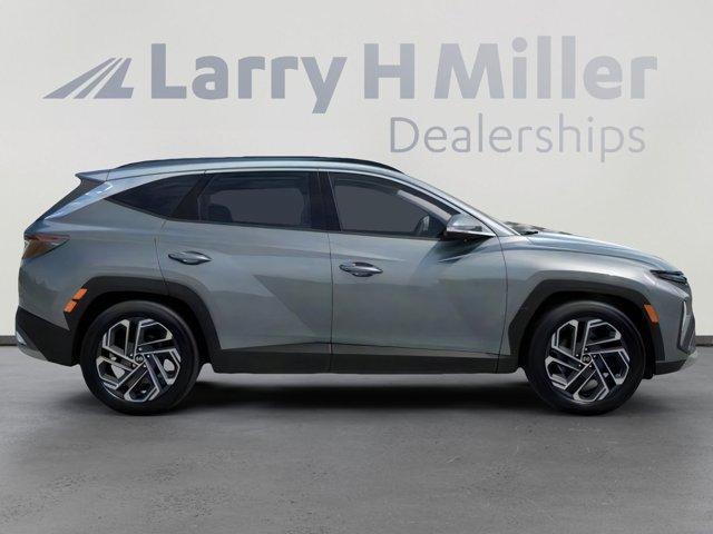 new 2025 Hyundai TUCSON Hybrid car, priced at $37,149