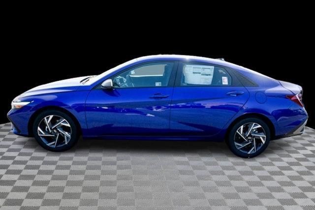 new 2025 Hyundai Elantra car, priced at $23,084