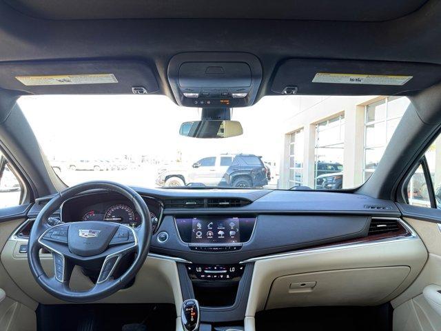 used 2017 Cadillac XT5 car, priced at $15,450