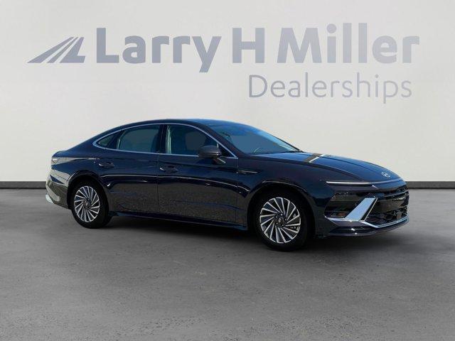 new 2025 Hyundai Sonata Hybrid car, priced at $37,818