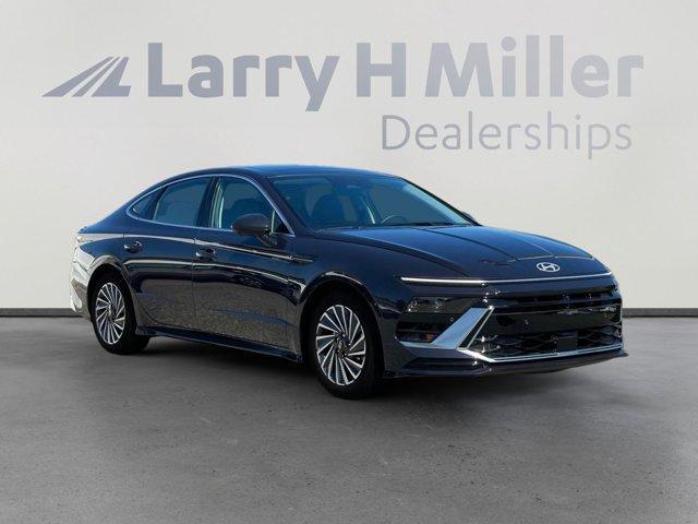 new 2025 Hyundai Sonata Hybrid car, priced at $37,818