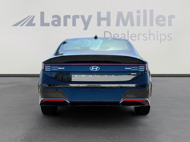new 2025 Hyundai Sonata Hybrid car, priced at $37,818