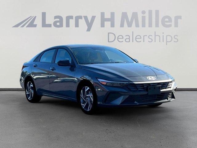 new 2025 Hyundai Elantra car, priced at $23,202