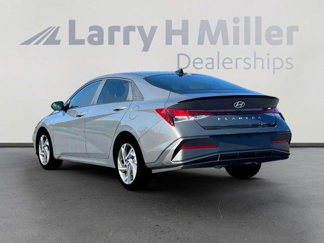 new 2025 Hyundai Elantra car, priced at $23,202