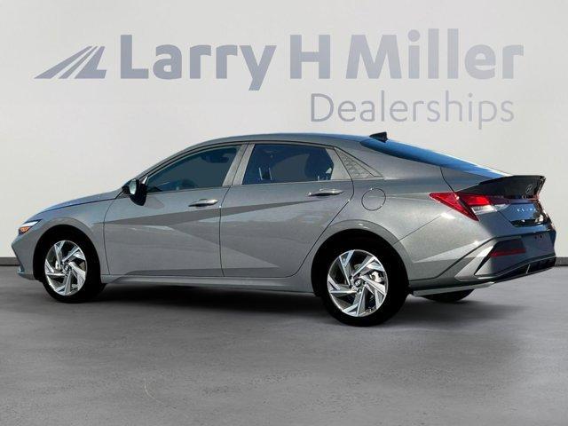 new 2025 Hyundai Elantra car, priced at $23,202
