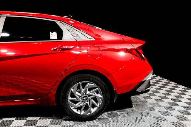 new 2024 Hyundai Elantra car, priced at $22,256