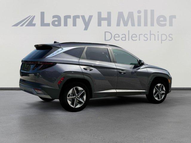 new 2025 Hyundai TUCSON Hybrid car, priced at $36,316