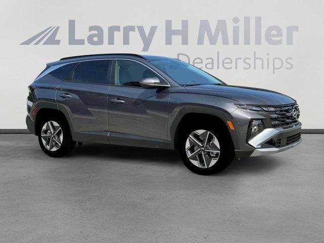 new 2025 Hyundai TUCSON Hybrid car, priced at $36,316