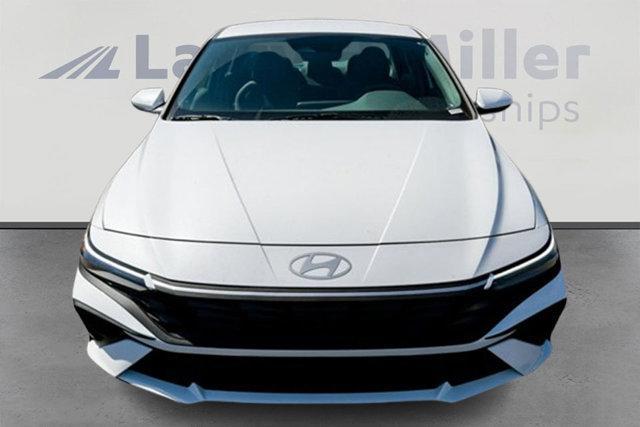 new 2025 Hyundai Elantra car, priced at $22,604