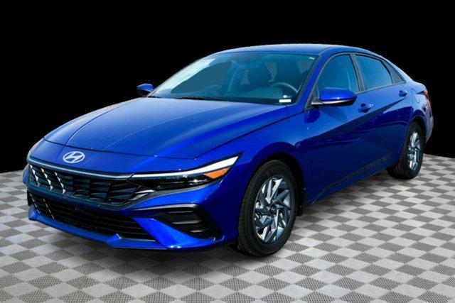 new 2025 Hyundai Elantra HEV car, priced at $27,256