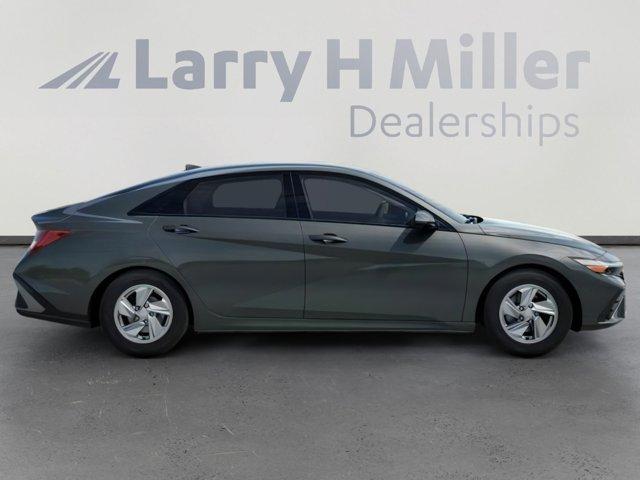 new 2025 Hyundai Elantra car, priced at $22,317