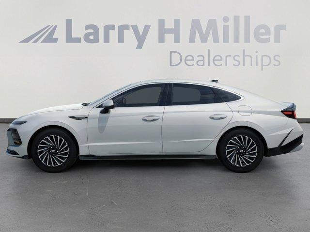 new 2025 Hyundai Sonata Hybrid car, priced at $37,880
