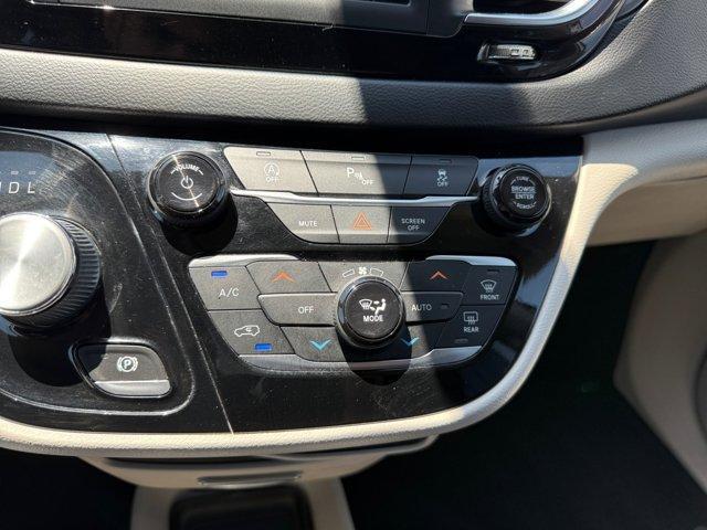 used 2020 Chrysler Pacifica car, priced at $21,998