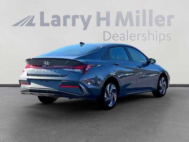 new 2025 Hyundai Elantra car, priced at $23,202