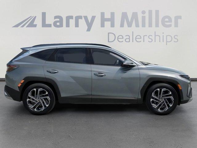 new 2025 Hyundai TUCSON Hybrid car, priced at $41,171