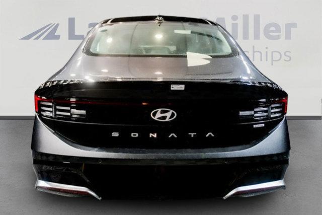 new 2025 Hyundai Sonata Hybrid car, priced at $39,135