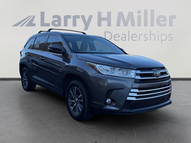 used 2017 Toyota Highlander car, priced at $23,465