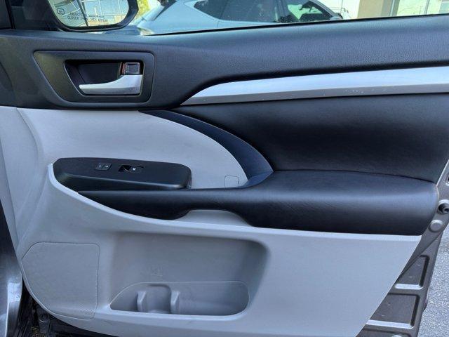 used 2017 Toyota Highlander car, priced at $23,465