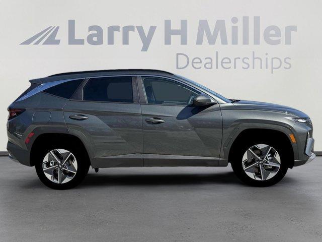 new 2025 Hyundai TUCSON Plug-In Hybrid car, priced at $42,658