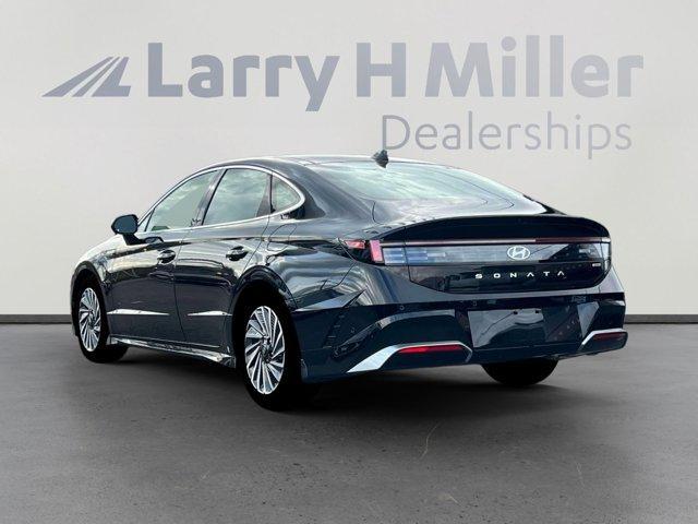 new 2025 Hyundai Sonata Hybrid car, priced at $38,342