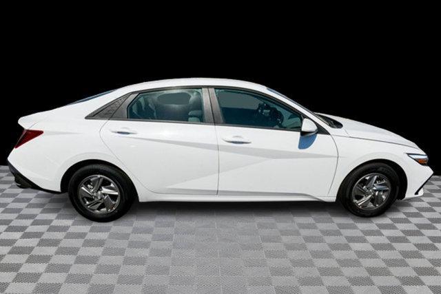 new 2025 Hyundai Elantra car, priced at $22,604