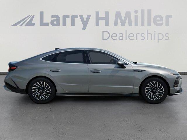 new 2025 Hyundai Sonata Hybrid car, priced at $37,950
