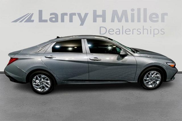 new 2025 Hyundai ELANTRA HEV car, priced at $26,694