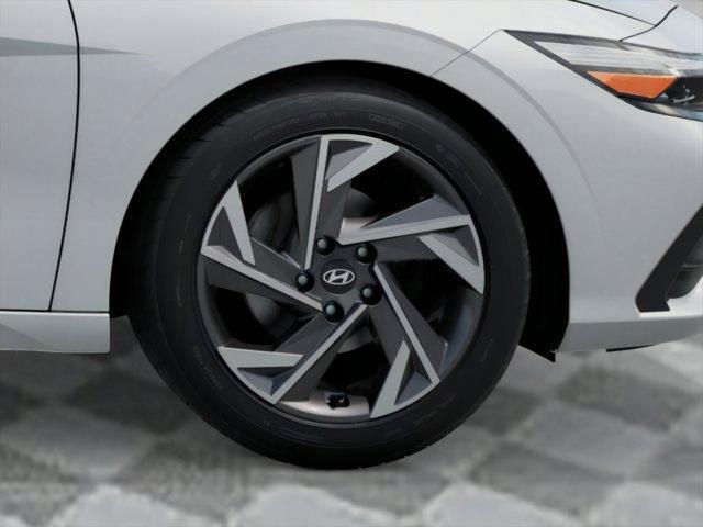 new 2025 Hyundai ELANTRA HEV car, priced at $26,870