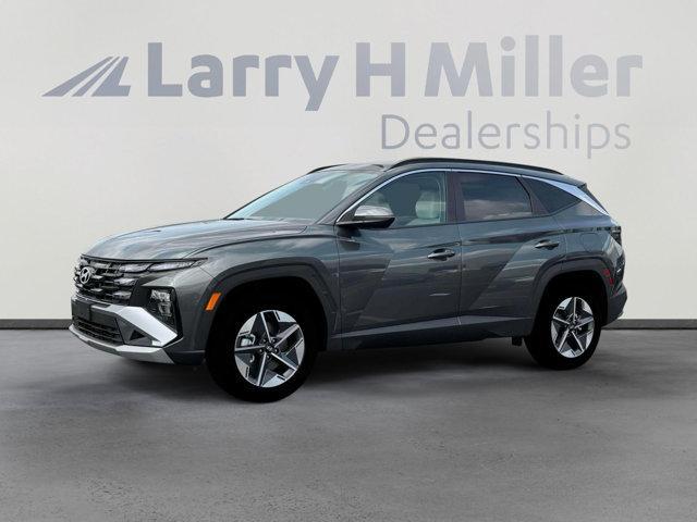 new 2025 Hyundai TUCSON Hybrid car, priced at $36,314