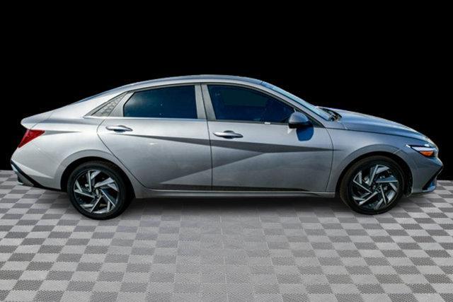 new 2025 Hyundai Elantra HEV car, priced at $31,125