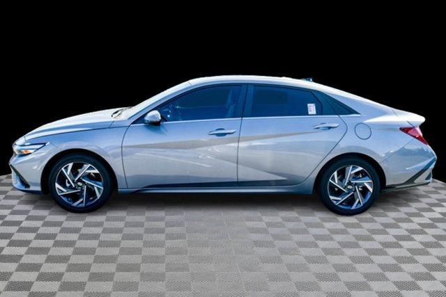 new 2025 Hyundai Elantra HEV car, priced at $31,125