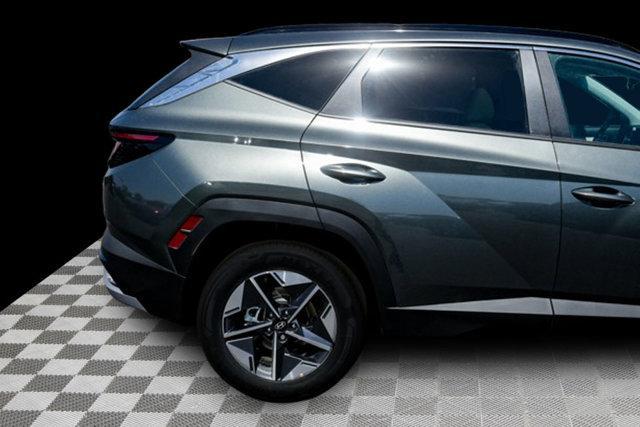 new 2025 Hyundai Tucson Hybrid car, priced at $37,995