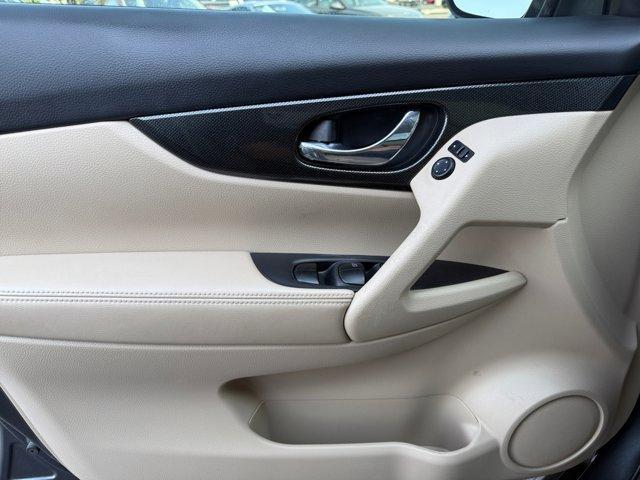 used 2015 Nissan Rogue car, priced at $13,977