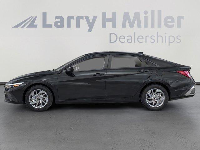 new 2025 Hyundai Elantra car, priced at $23,639