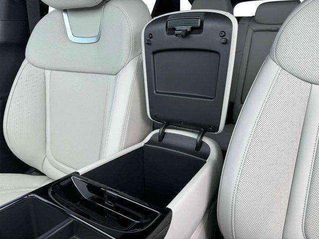 new 2025 Hyundai TUCSON Hybrid car, priced at $41,218