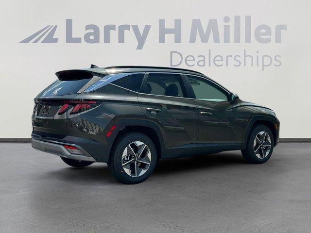 new 2025 Hyundai Tucson car, priced at $30,121
