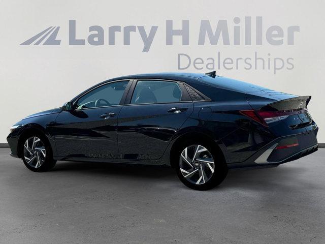 new 2025 Hyundai Elantra car, priced at $23,080