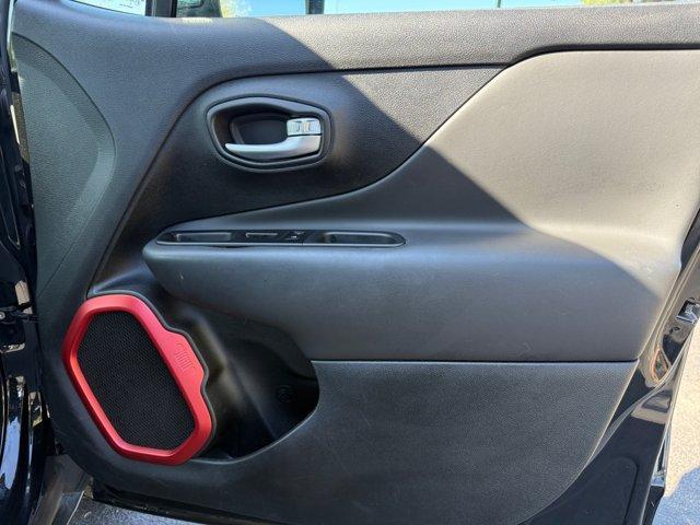 used 2022 Jeep Renegade car, priced at $23,032