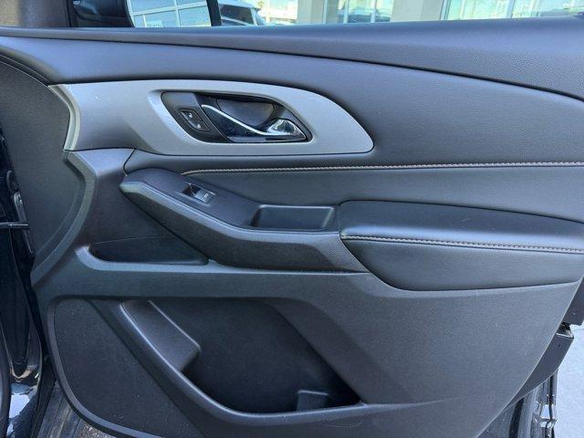 used 2021 Chevrolet Traverse car, priced at $17,955