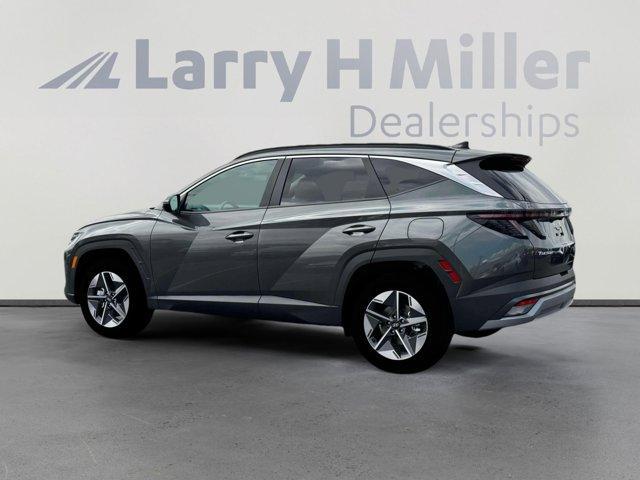 new 2025 Hyundai TUCSON Hybrid car, priced at $36,316