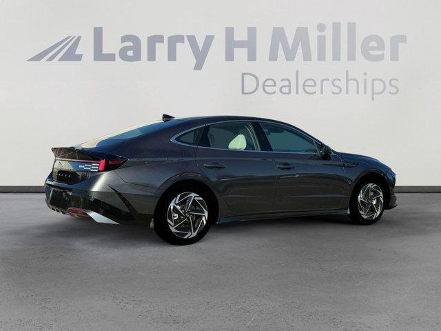 new 2025 Hyundai Sonata car, priced at $29,986