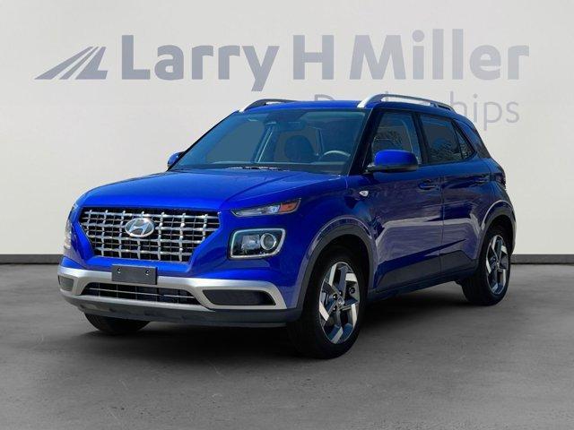 new 2025 Hyundai Venue car, priced at $22,976