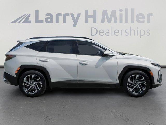 new 2025 Hyundai TUCSON Hybrid car, priced at $41,716