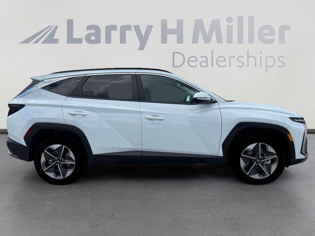 new 2025 Hyundai TUCSON Hybrid car, priced at $36,792
