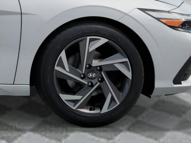 new 2025 Hyundai Elantra car, priced at $23,567
