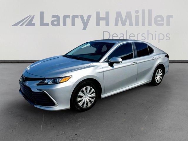 used 2023 Toyota Camry Hybrid car, priced at $30,076