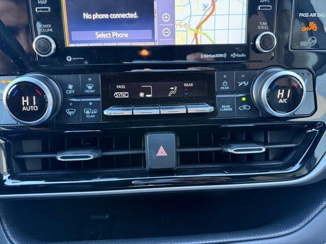 used 2022 Toyota Highlander car, priced at $33,826