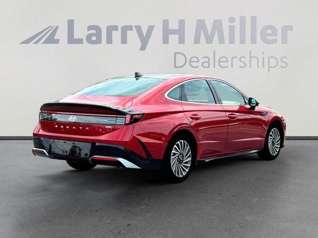 new 2025 Hyundai Sonata Hybrid car, priced at $37,622