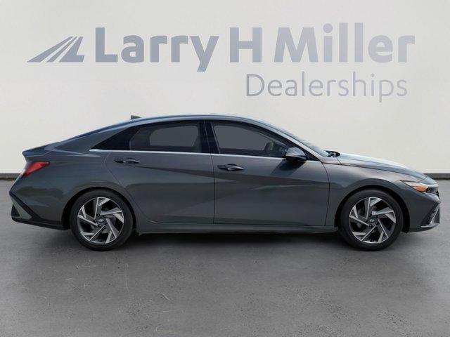 new 2025 Hyundai Elantra car, priced at $27,071